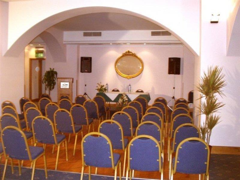 The Crown Hotel Buġibba Exteriör bild